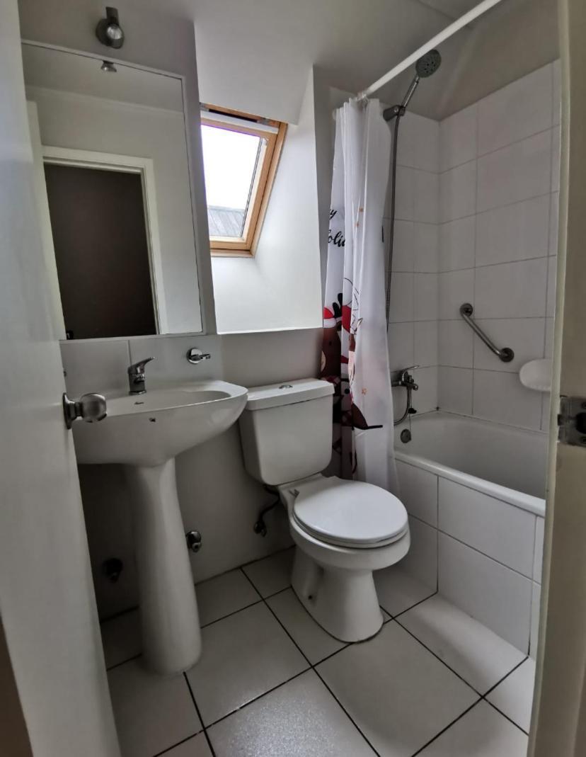 Pieza Doble Con Bano Privado Sector Residencial * Concepción